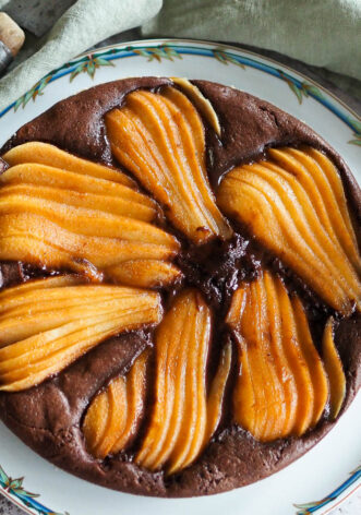 Gâteau moelleux au chocolat et à la poire